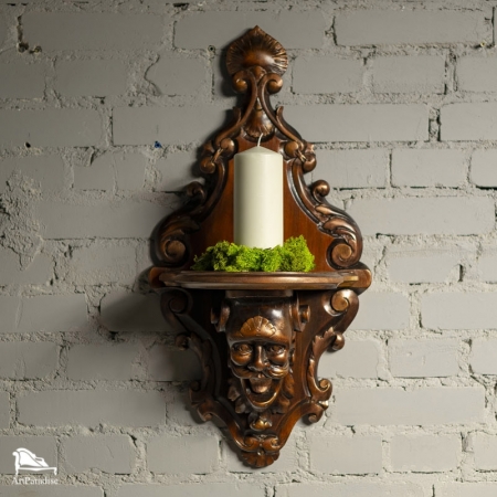 drewniana rzeźbiona półka - Gotycki ornament